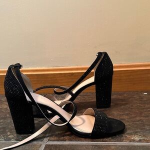 Kelly & Katie Black Block Heel Sandals